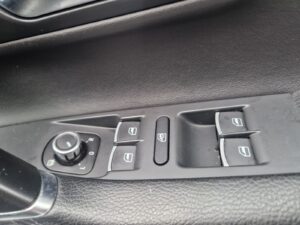 WhatsApp Image 2025-12-17 at 6.44.41 PM (4)